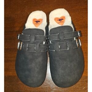 Rocket Dog 7.5 Slip on shoe Black Faux Suede Faux Wool Brand new 7.5‎